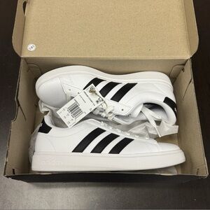 Adidas Grand Court 2.0 White / Black Sneakers Women’s Sz. 9 Brand New in Box